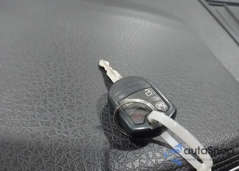 2011 Ford F-150 Lariat Limited from USA, damaged, VIN 1FTFW1E64BFA82195